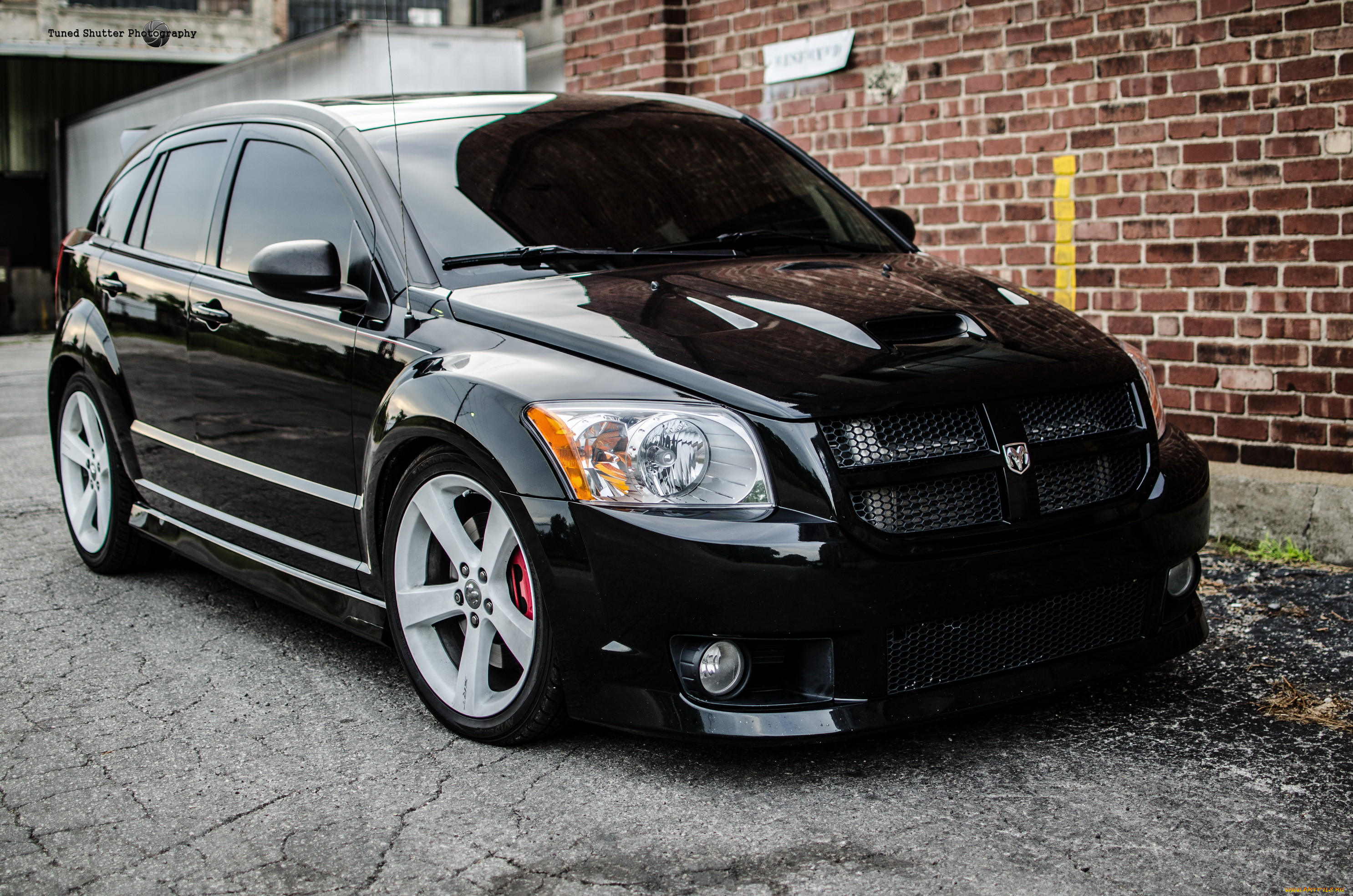 Обои Dodge Caliber SRT-4 Автомобили Dodge, обои для рабочего стола,  фотографии dodge, caliber, srt, автомобили Обои для рабочего стола, скачать  обои картинки заставки на рабочий стол.